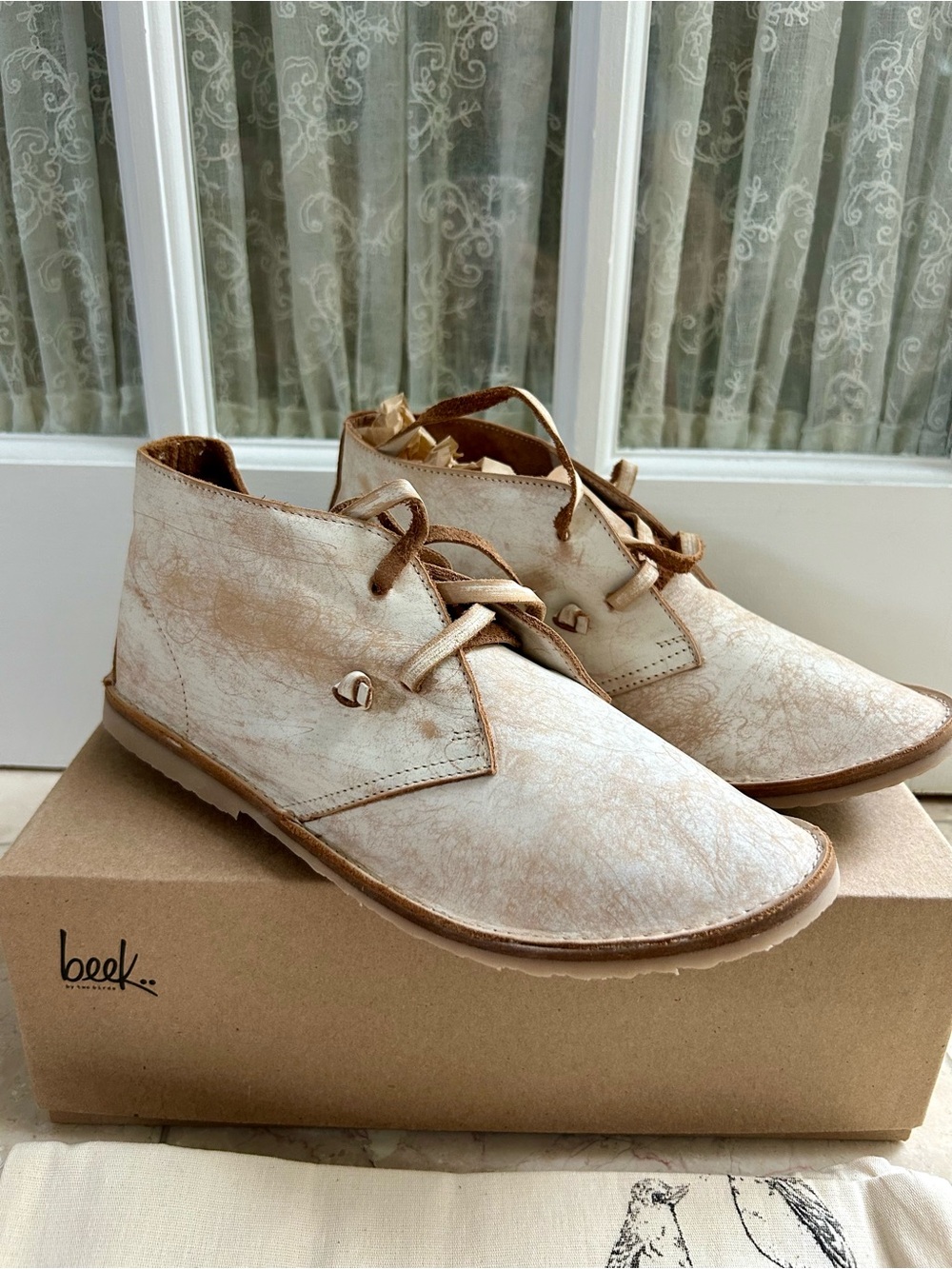 NIB Beek Warbler Leather Chukka Boots